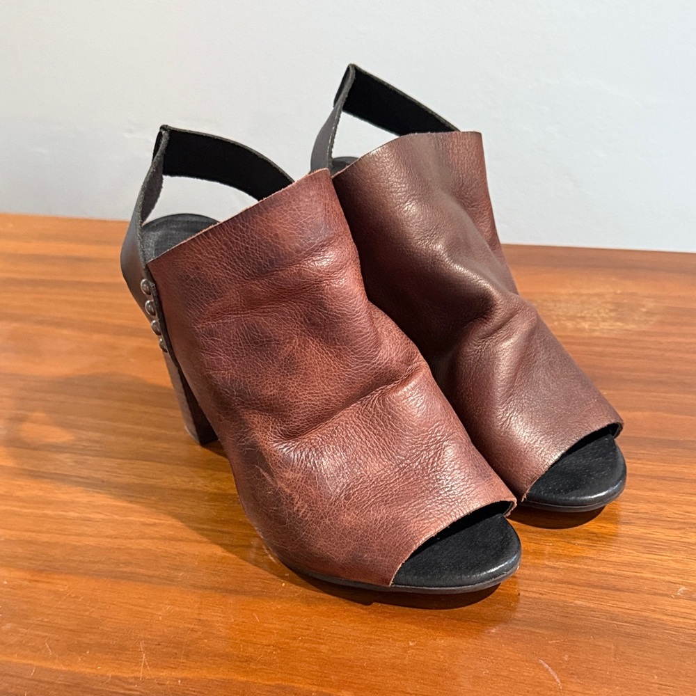 Free People Brown Leather Open-Toe Mules